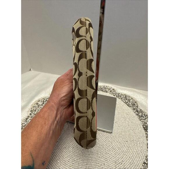 Coach Signature C Logo Wristlet Brown Tan Peach Leather W/ COA - Picture 8 of 9